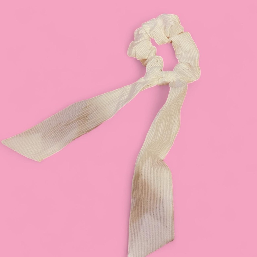 White hair scrunchie with ribbons - cottage fairy core - school spring concert